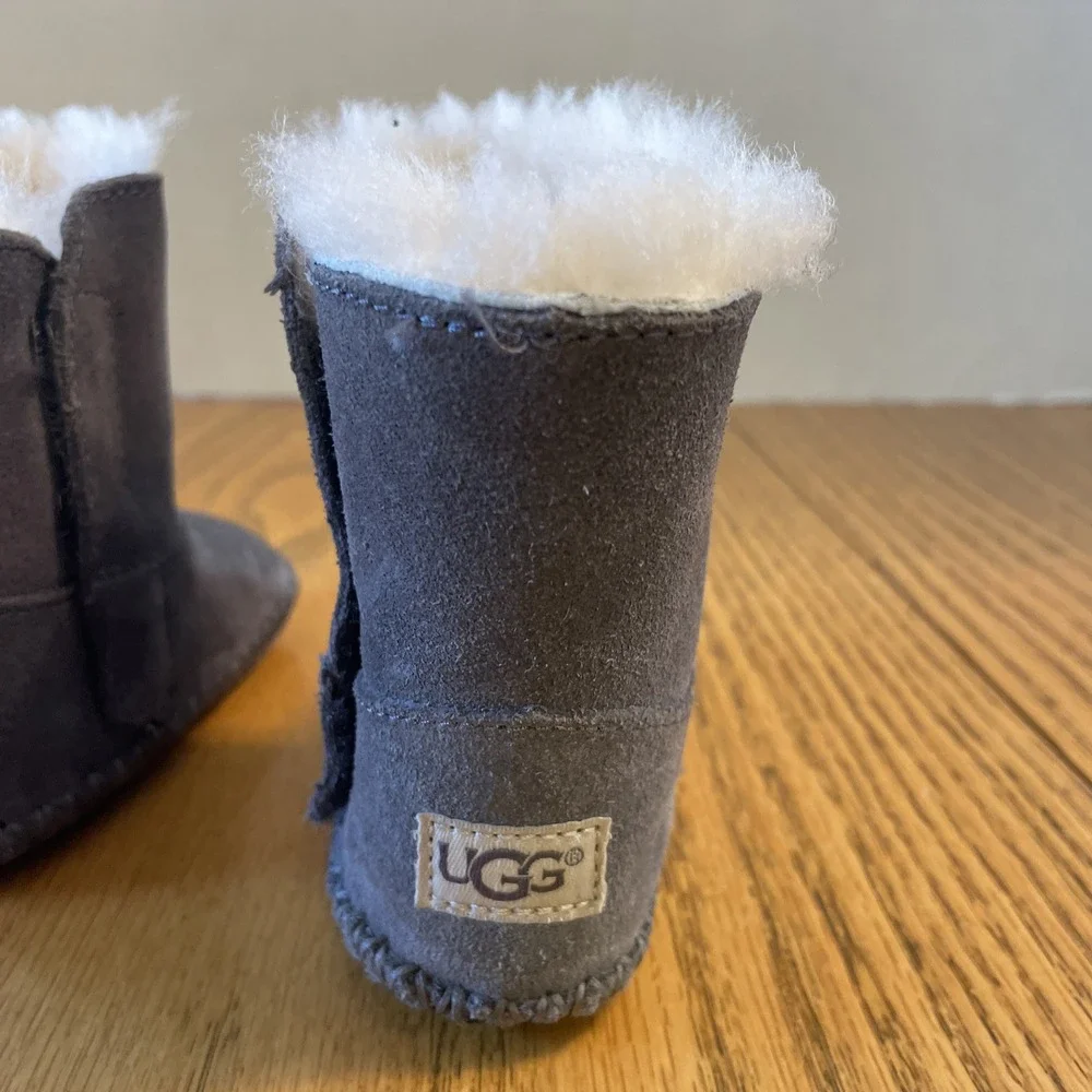 INFANT BABY SIZE 0-1 XS Gray UGG‎ CADEN BOOTIE 1005198I SUEDE BOOTS